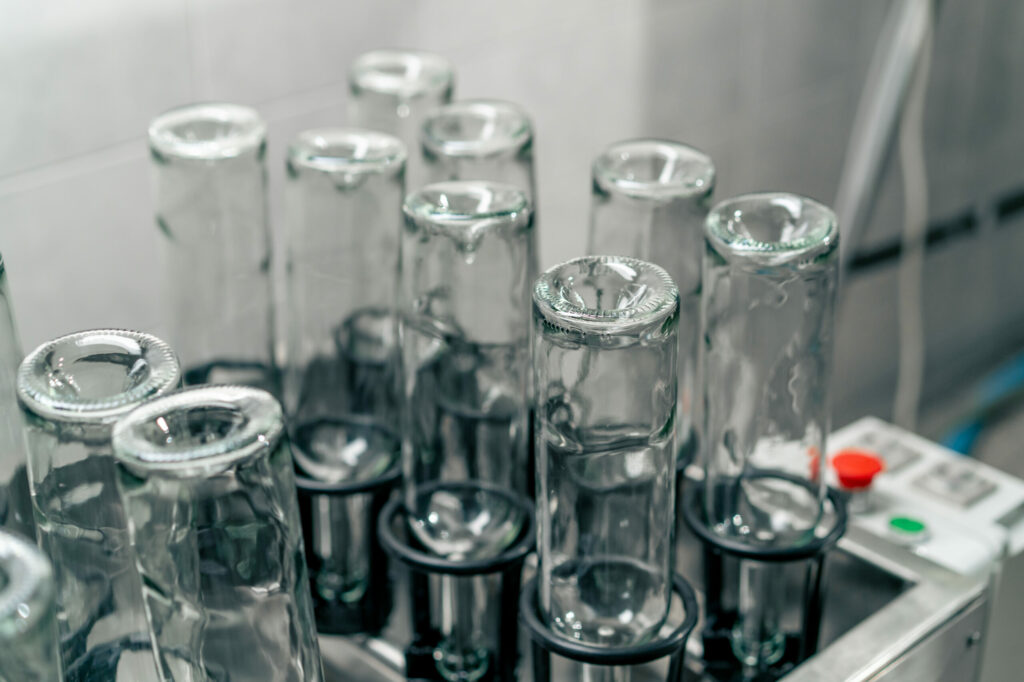 Filtration des vins : les différentes techniques pour un vin clair et stable